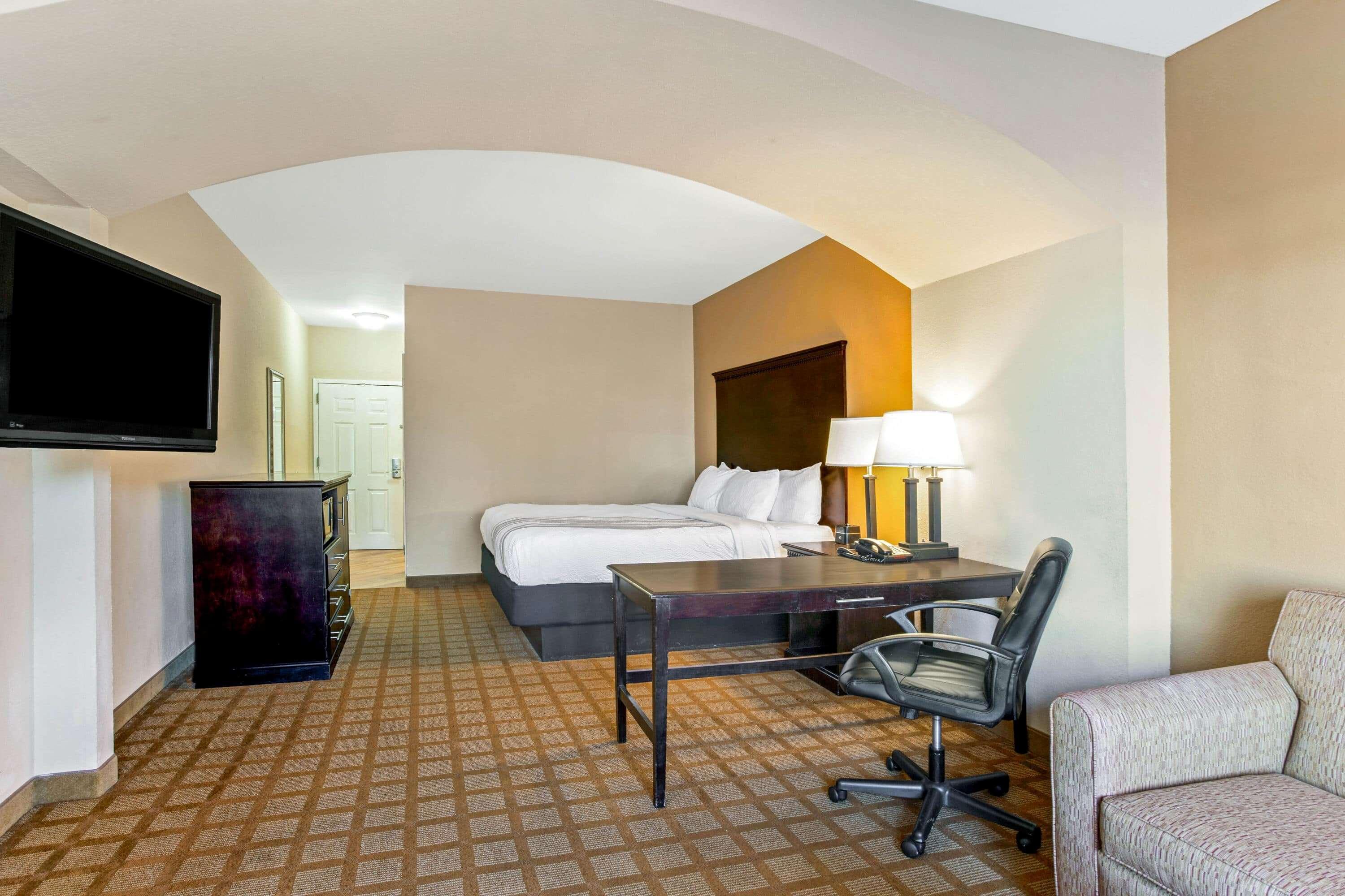 La Quinta By Wyndham Mobile Satsuma / Saraland Hotel Bagian luar foto