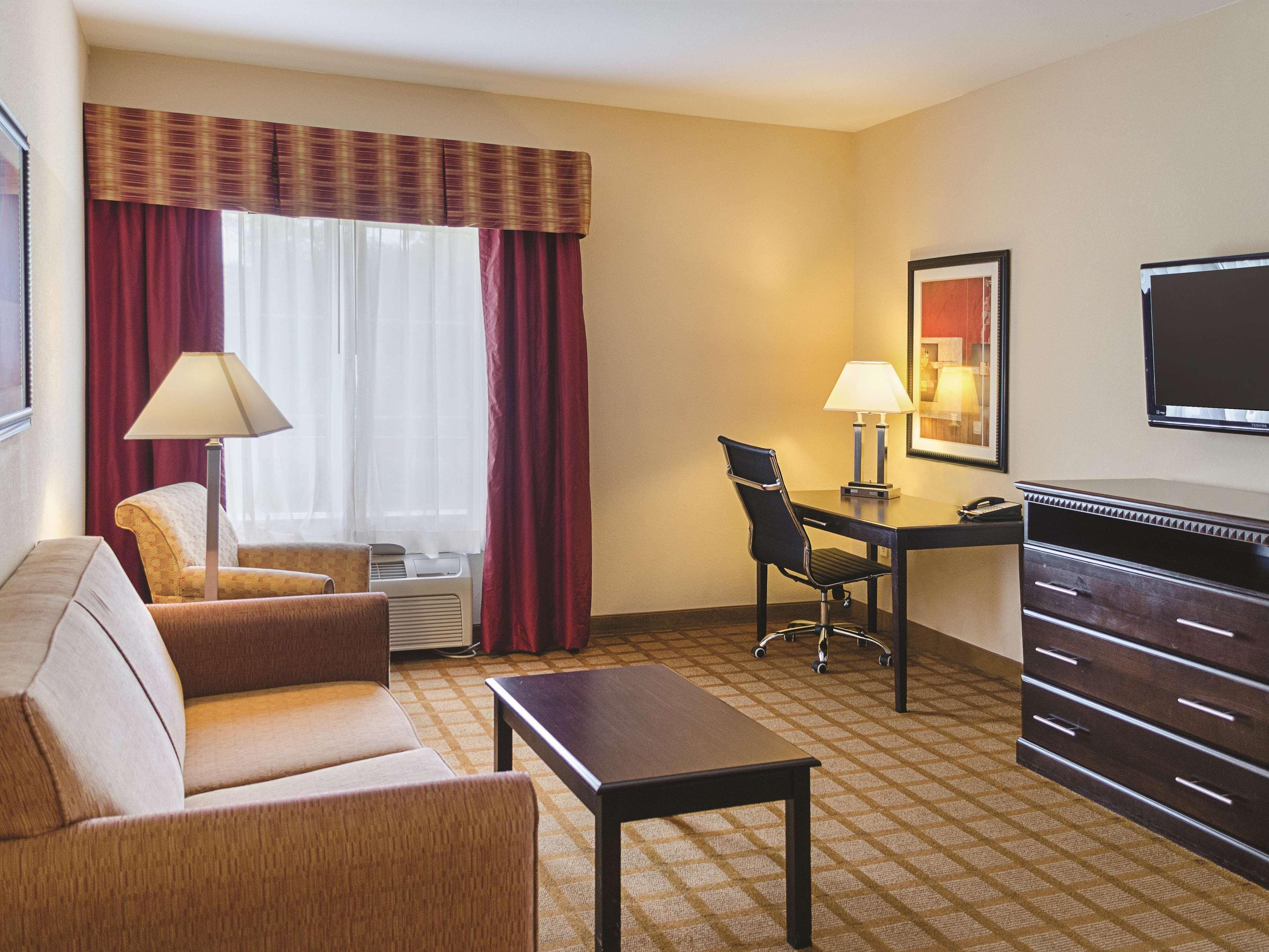 La Quinta By Wyndham Mobile Satsuma / Saraland Hotel Bagian luar foto
