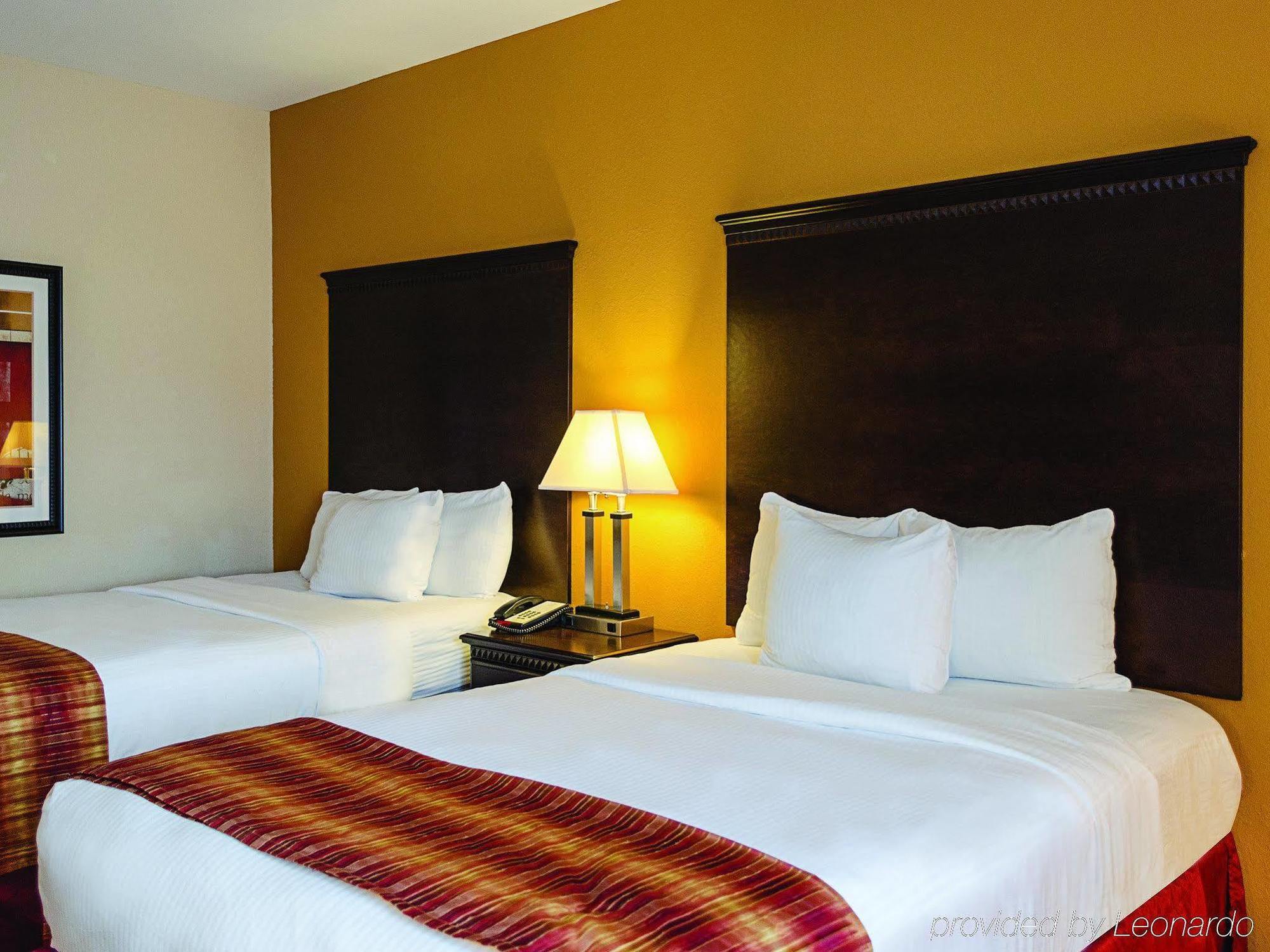 La Quinta By Wyndham Mobile Satsuma / Saraland Hotel Bagian luar foto